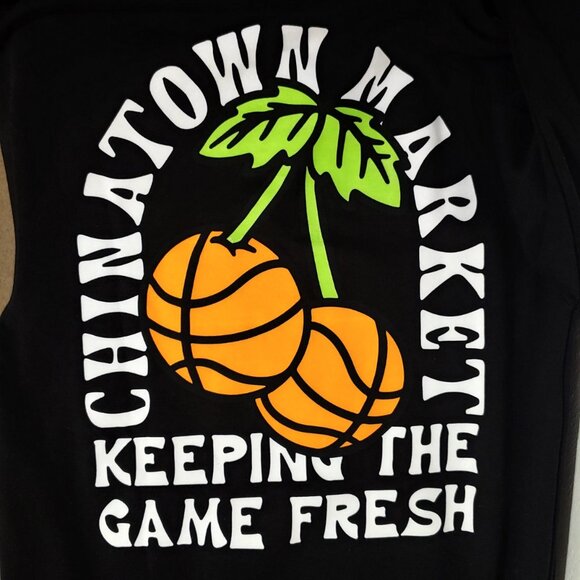 CHINATOWN MARKET KEEPING THE GAME FRESH HOODIE - Picture 4 of 5